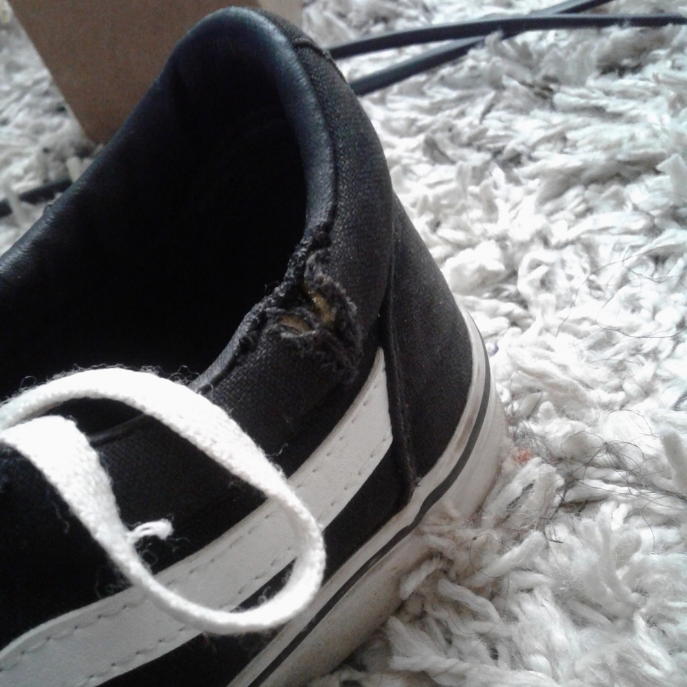 Vans - Picture 4 of 12